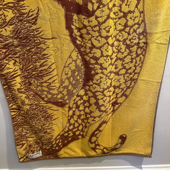 Vintage Seven Seas Leopard Beach Towel - Picture 9 of 11